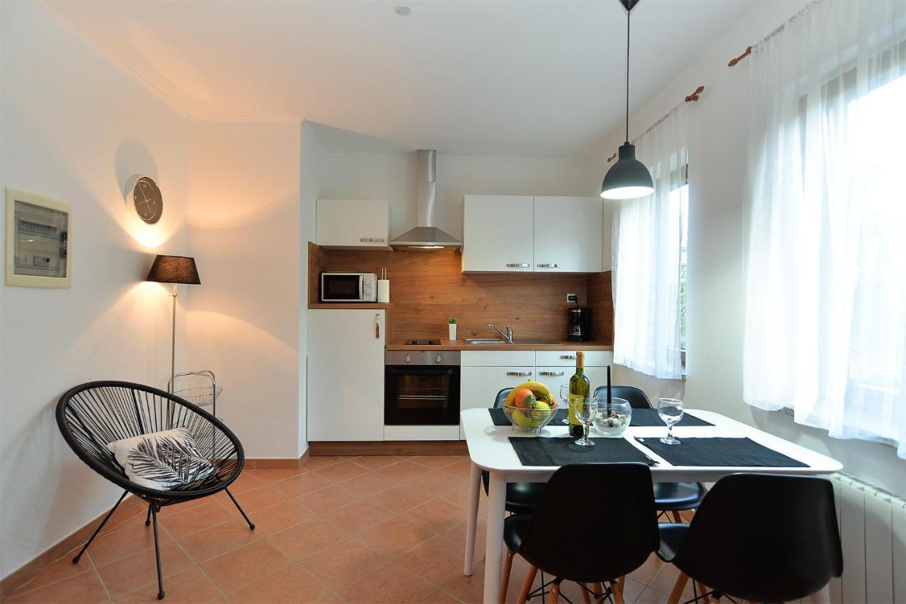 Apartments Marija 1089 Porec Ngoại thất bức ảnh
