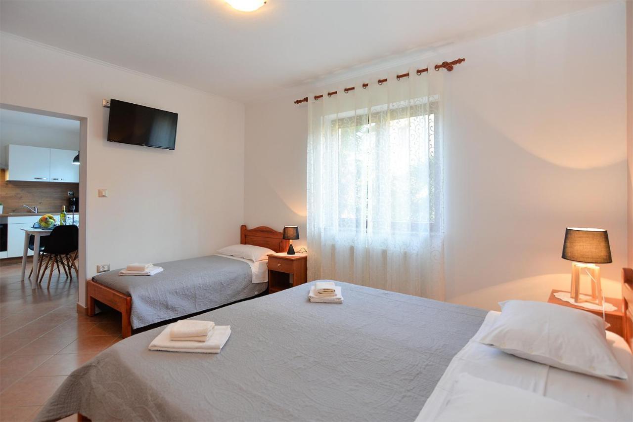 Apartments Marija 1089 Porec Ngoại thất bức ảnh