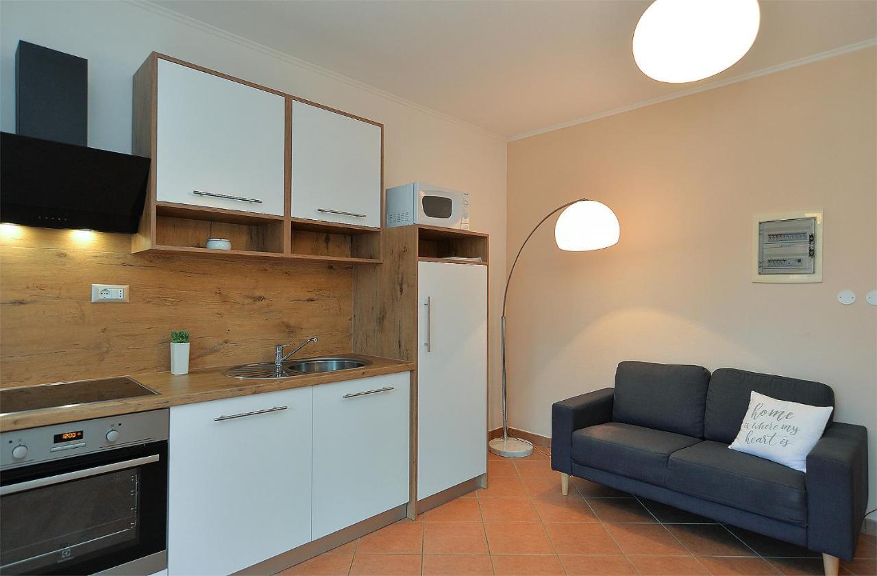 Apartments Marija 1089 Porec Ngoại thất bức ảnh
